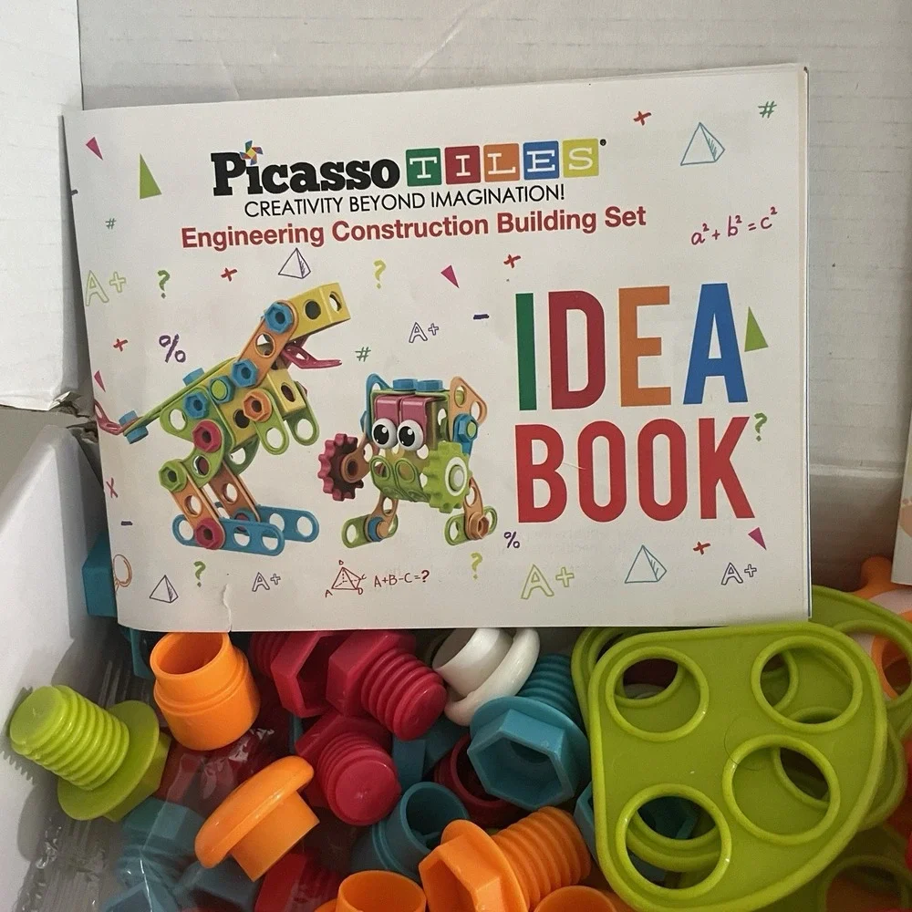 PicassoTiles 237 Piece Building Block Engineering Construction Set Near Complete